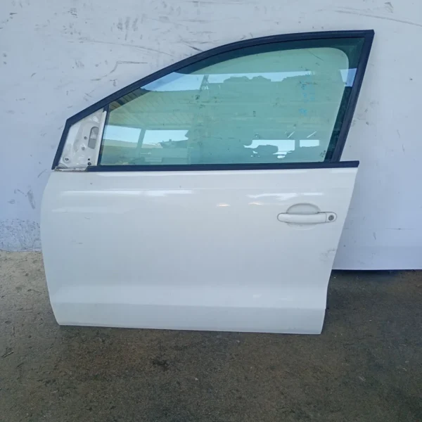 Porta anteriore sinistra Volkswagen Polo (2009 – 2014) 1.2 44 KW benzina 6R3831055J CGP