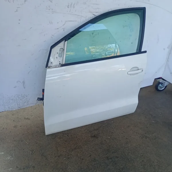 Porta anteriore sinistra Volkswagen Polo (2009 – 2014) 1.2 44 KW benzina 6R3831055J CGP