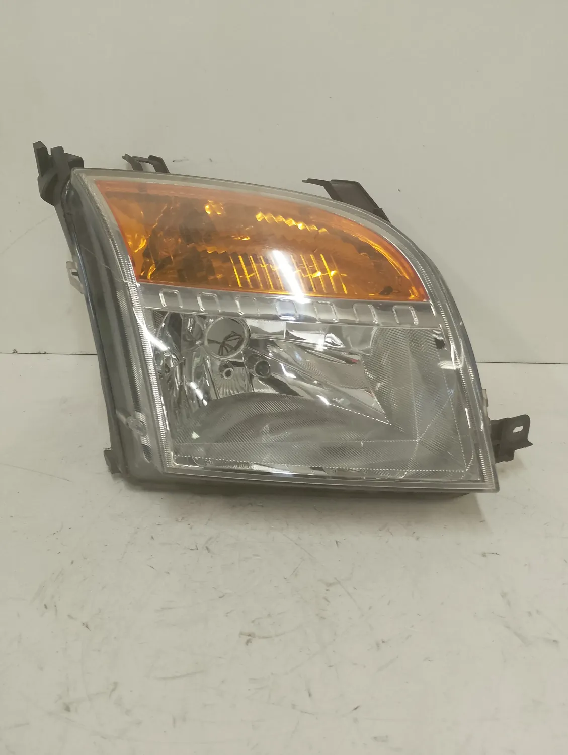 Faro ant. destra Ford Fusion (2002 – oggi) 1.4 50 KW diesel 1526782 F6JB