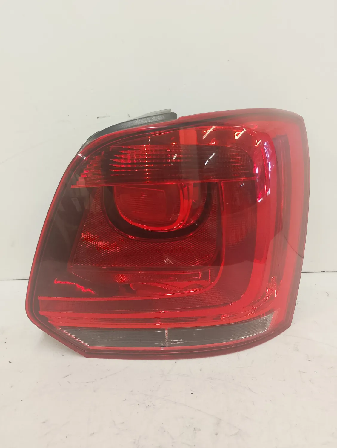 Faro posteriore destra Volkswagen Polo (2009 – 2014) 1.2 51 KW benzina 6R0945096AH CGP