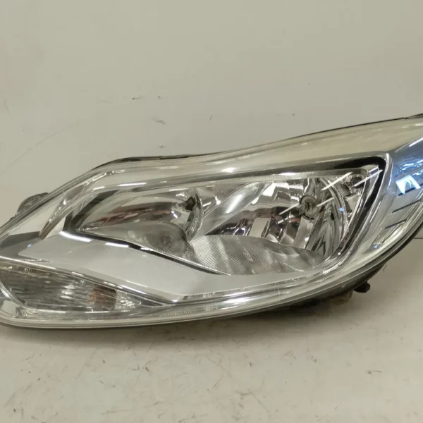 Faro ant. destra Ford Focus (2011 – 2015) 1.6 70 KW diesel 2004298 T3DA