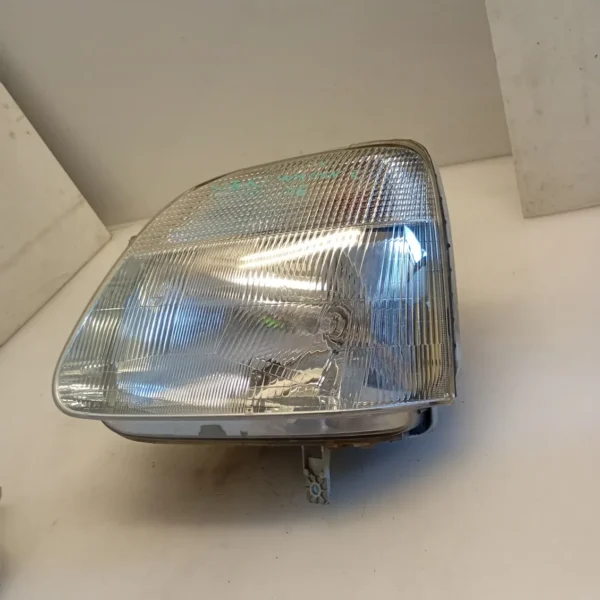 Faro ant. sinistra Suzuki Wagon R+ 4×4 2002 G13BB