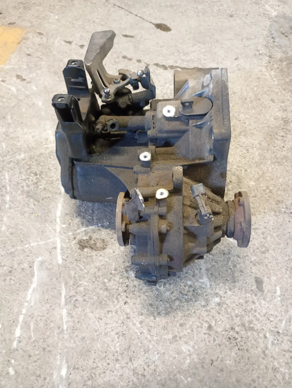 Cambio completo Volkswagen Polo (2001 – 2005) 1.4 55 KW diesel 02R300040PX AMF