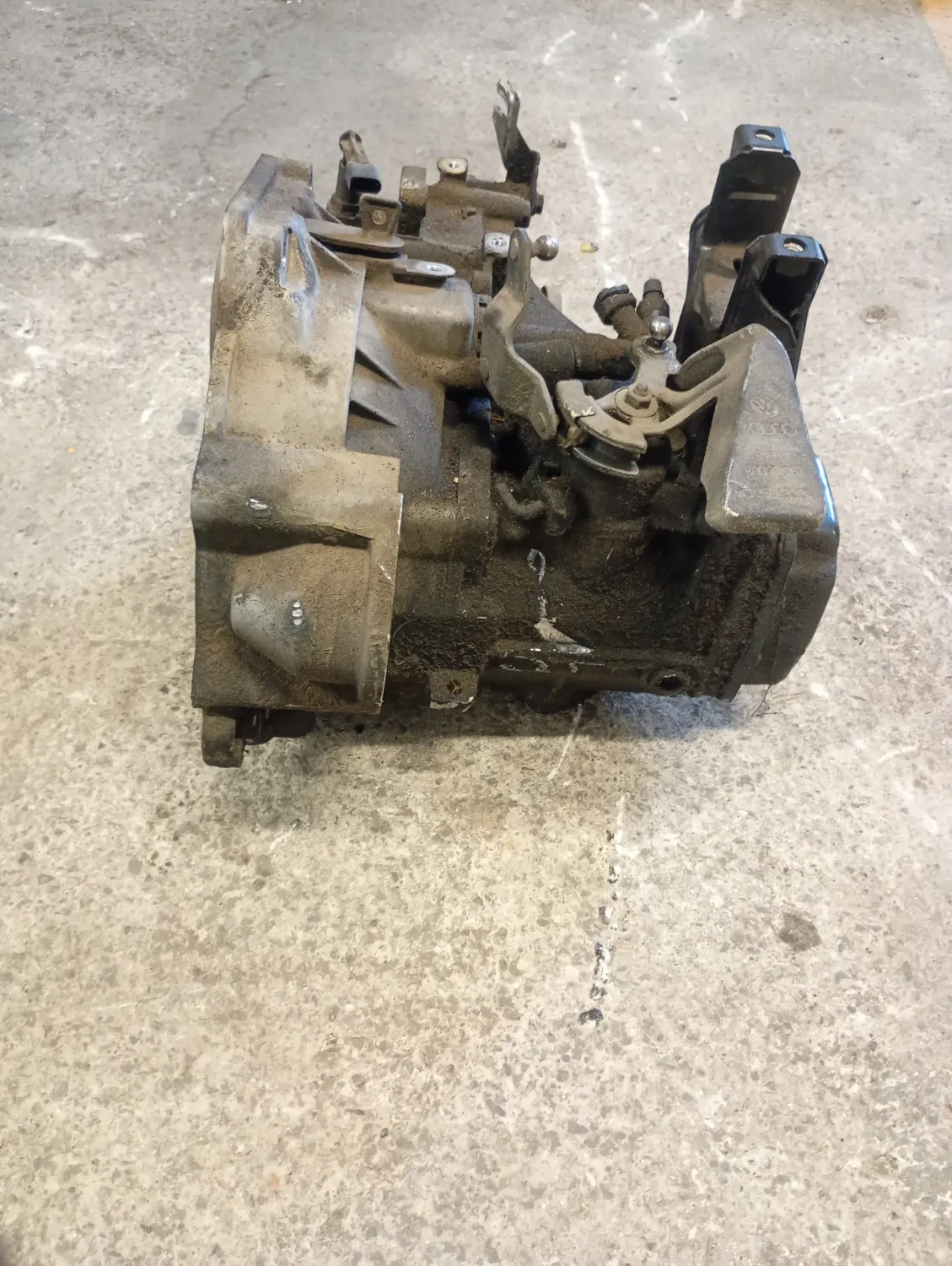 Cambio completo Volkswagen Polo (2001 – 2005) 1.4 55 KW diesel 02R300040PX AMF