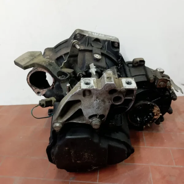 Cambio completo Volkswagen Golf Plus (2005 – 2009) 1.9 77 KW diesel 0A4300045FX BXE
