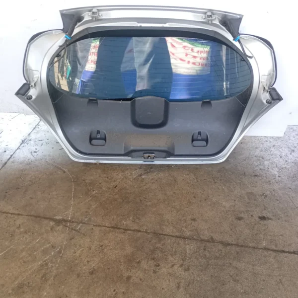 Portellone post. Peugeot 308 (2007 – 2014) 1.6 80 KW diesel 8701Y3 9HZ