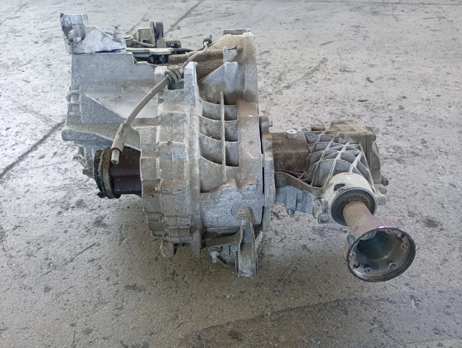 Cambio completo Ford Kuga 4×4 (2008 – 2013) 2.0 100 KW diesel 1577930 G6DG