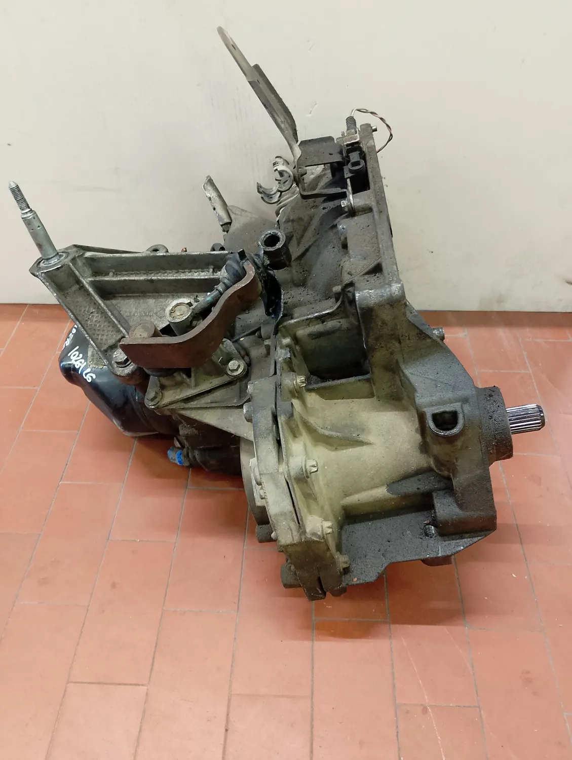 Cambio completo Dacia Sandero (2008 – 2013) 1.1 55 KW benzina 8201083812 D4F F7