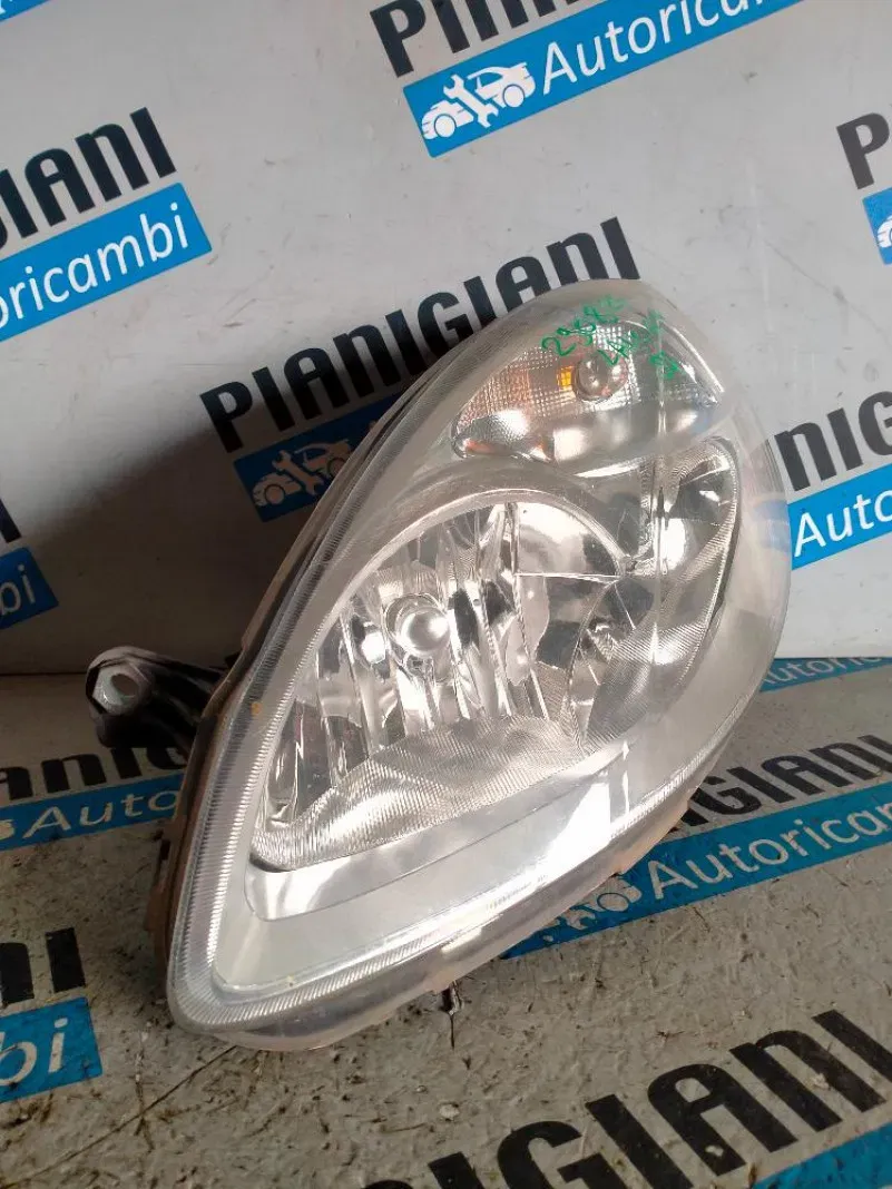 Faro ant. sinistra Lancia Ypsilon (2006 – 2008) 1.2 44 KW benzina 51786654 188A4000