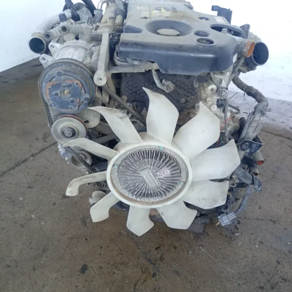 Motore completo Isuzu K85 2012 ISUZU 4JJ1