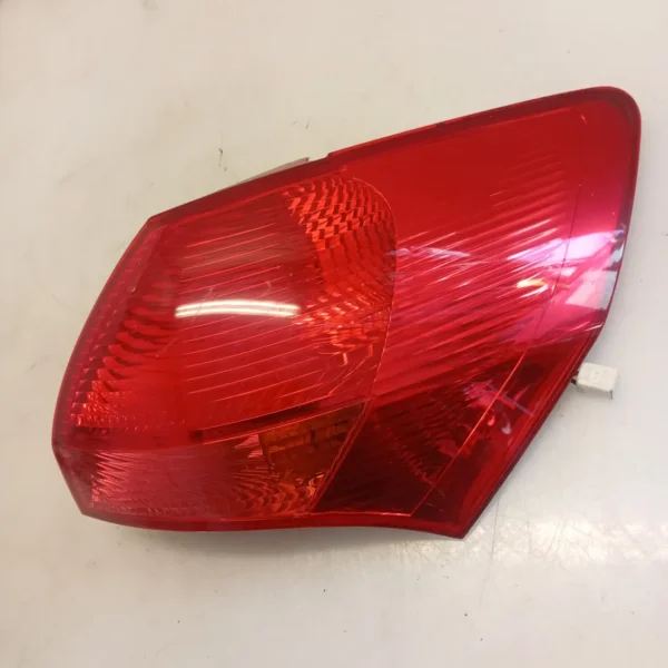 Faro posteriore est. destra Kia Venga (2010 – oggi) 1.4 66 KW benzina 924021P000 G4FA