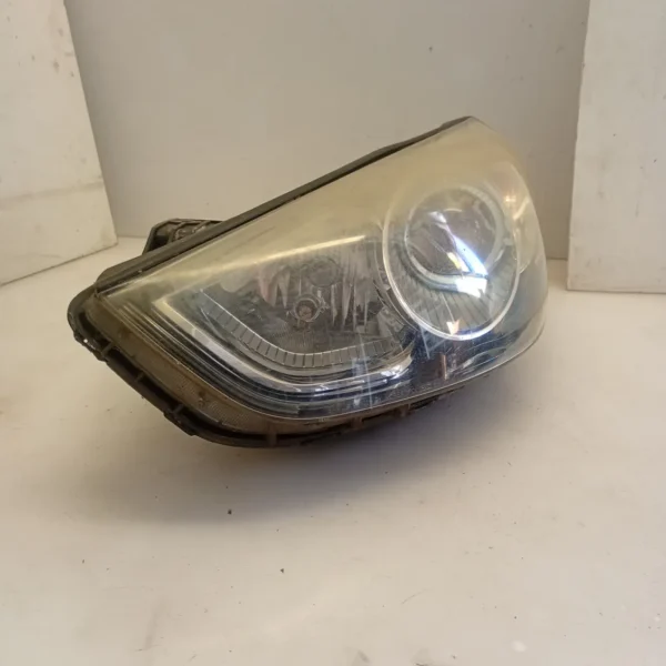 Faro ant. sinistra Hyundai Ix35 4×4 (2010 – 2015) 2.0 100 KW diesel 921012Y000 D4HA