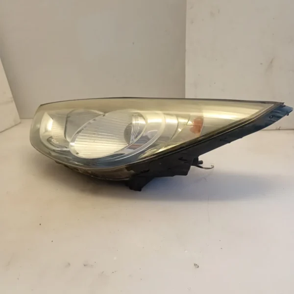 Faro ant. sinistra Hyundai Ix35 4×4 (2010 – 2015) 2.0 100 KW diesel 921012Y000 D4HA