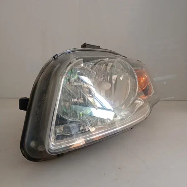 Faro ant. sinistra Audi A4 (2004 – 2008) 2.0 103 KW diesel 8E0941003BK BRE