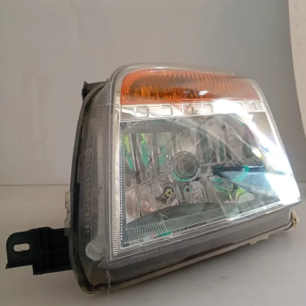Faro ant. sinistra Ford Fusion (2002 – oggi) 1.4 50 KW diesel 1547725 F6JB