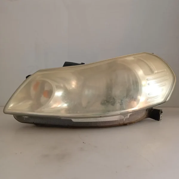 Faro ant. sinistro Fiat Sedici 4×4 (2006 – 2011) 1.9 88 KW diesel 71742454 D19AA