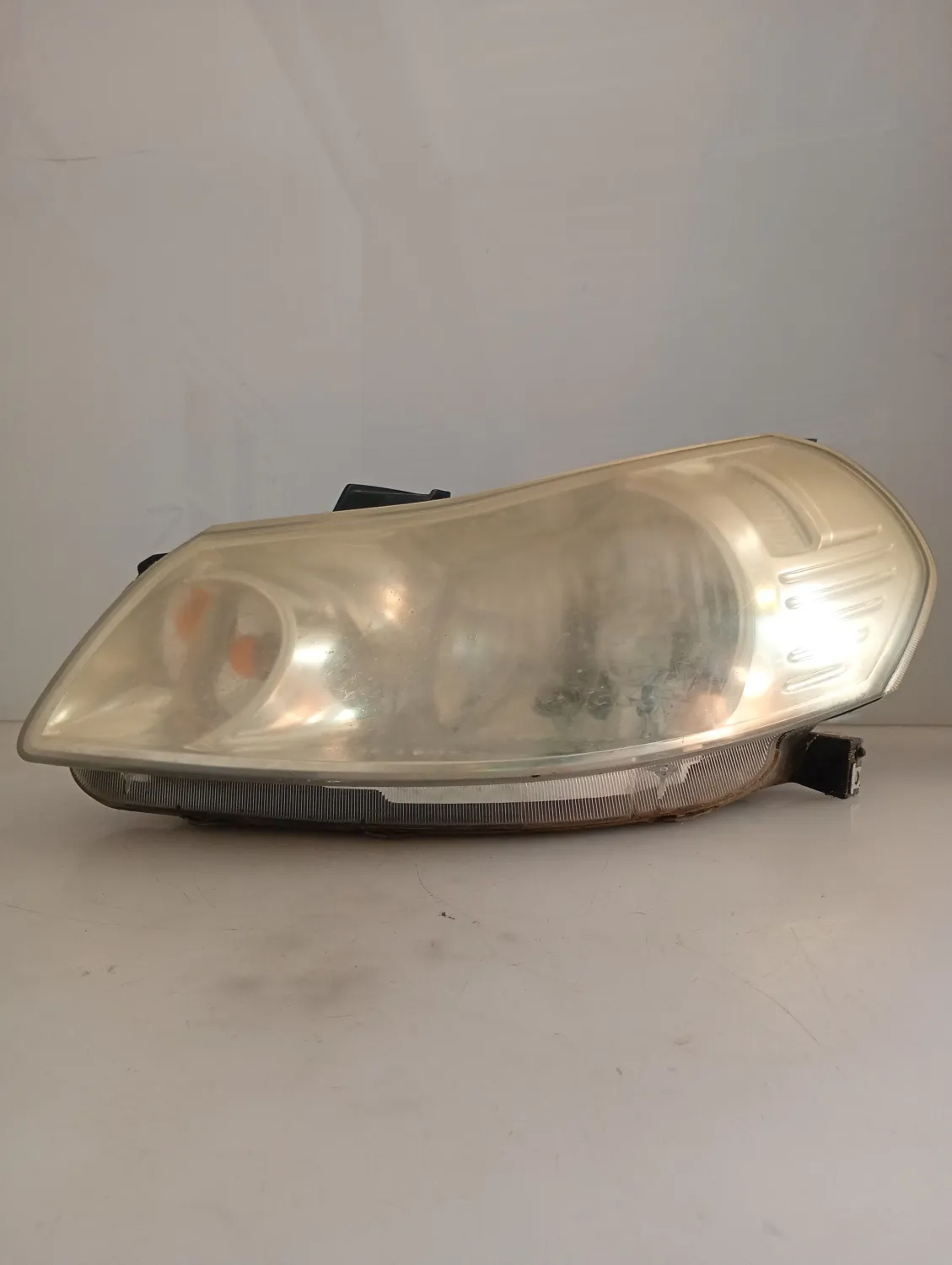 Faro ant. sinistra Fiat Sedici 4×4 (2006 – 2011) 1.9 88 KW diesel 71742454 D19AA