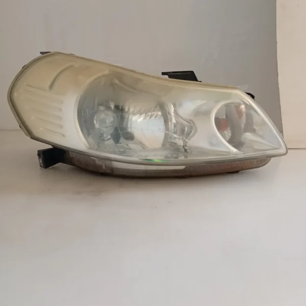 Faro ant. destra Suzuki Sx4 4×4 (2006 – 2015) 1.6 88 KW benzina 3512079J00000 M16A