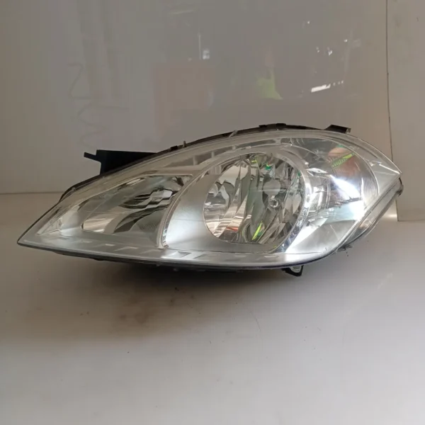 Faro ant. sinistro Mercedes benz Classe A (2004 – 2013) 1.5 70 KW benzina A1698205761 266920
