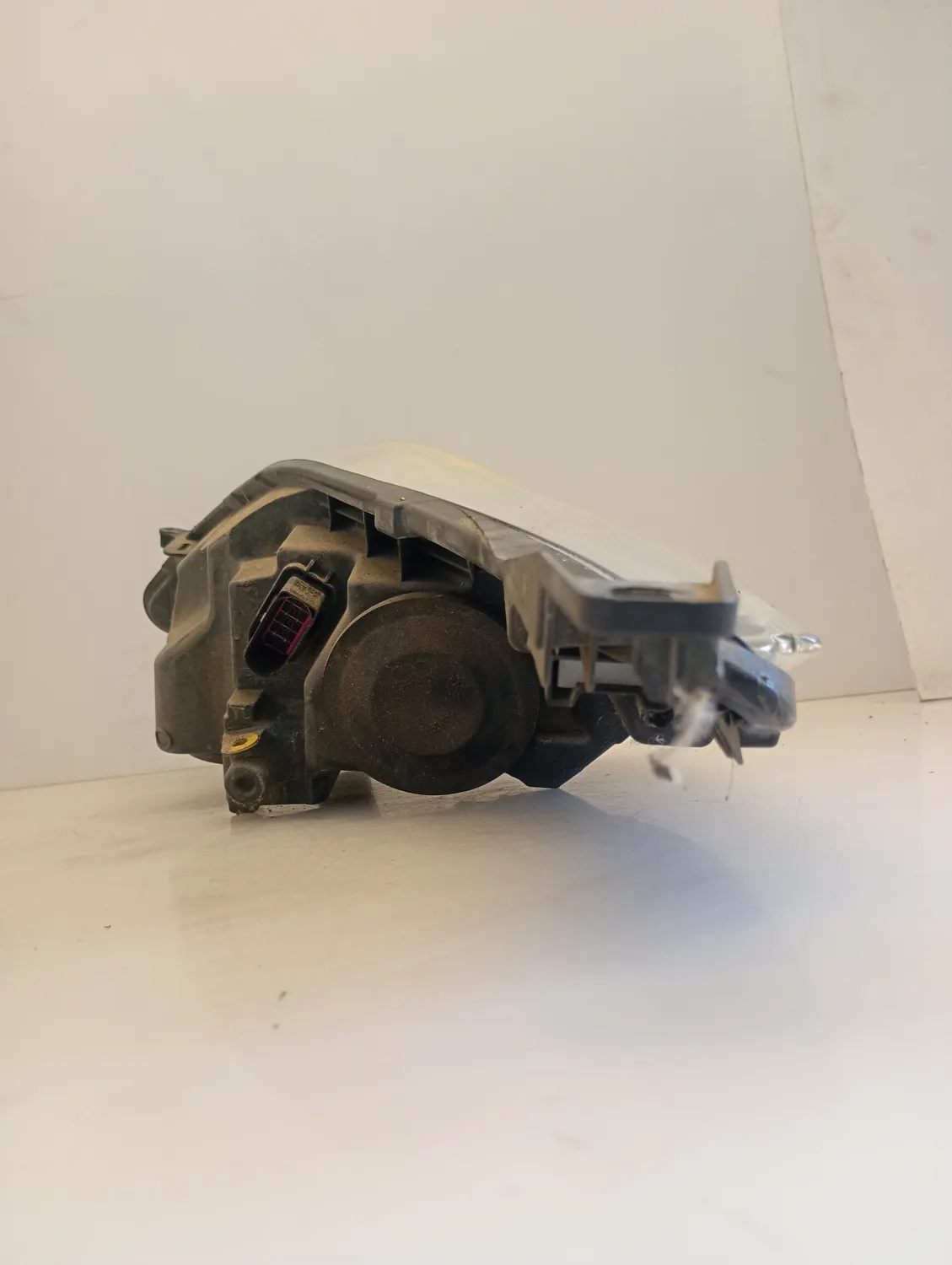 Faro ant. destro Ford Fiesta (2008 – 2013) 1.4 50 KW diesel 1734613 F6JD