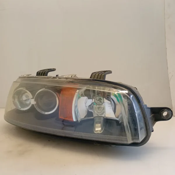 Faro ant. destro Fiat Punto (1999 – 2005) 1.2 44 KW benzina 51712392 188A4000