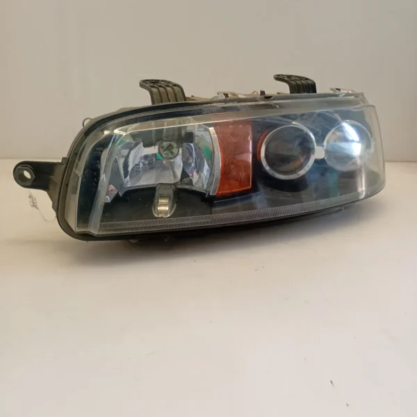 Faro ant. sinistro Fiat Punto (1999 – 2005) 1.2 44 KW benzina 51712396 188A4000