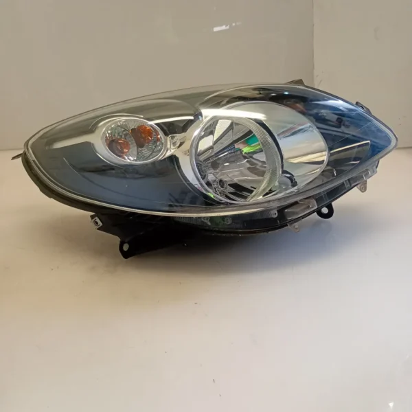 Faro ant. destro Renault Twingo 2a Serie (2007 – 2012) 1.1 56 KW benzina 7701063996 D4F J7