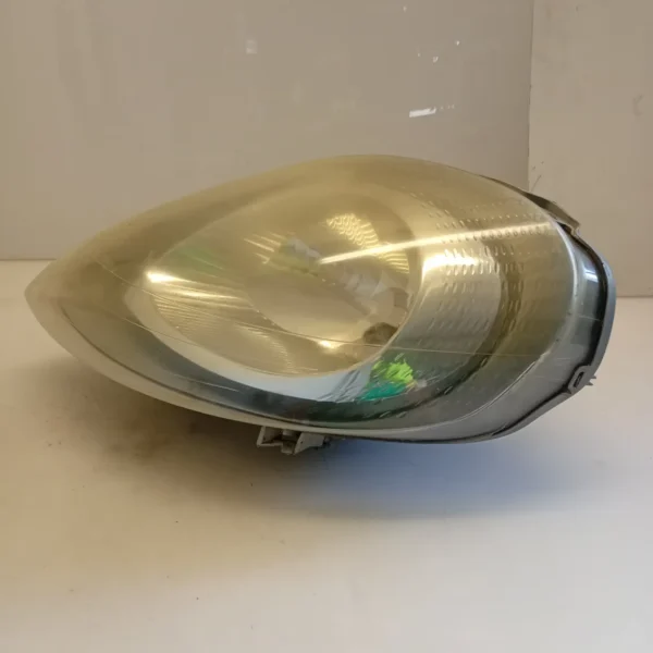 Faro ant. sinistro Renault Trafic (2001 – 2006) 1.9 74 KW diesel 7700311371 G9U B7