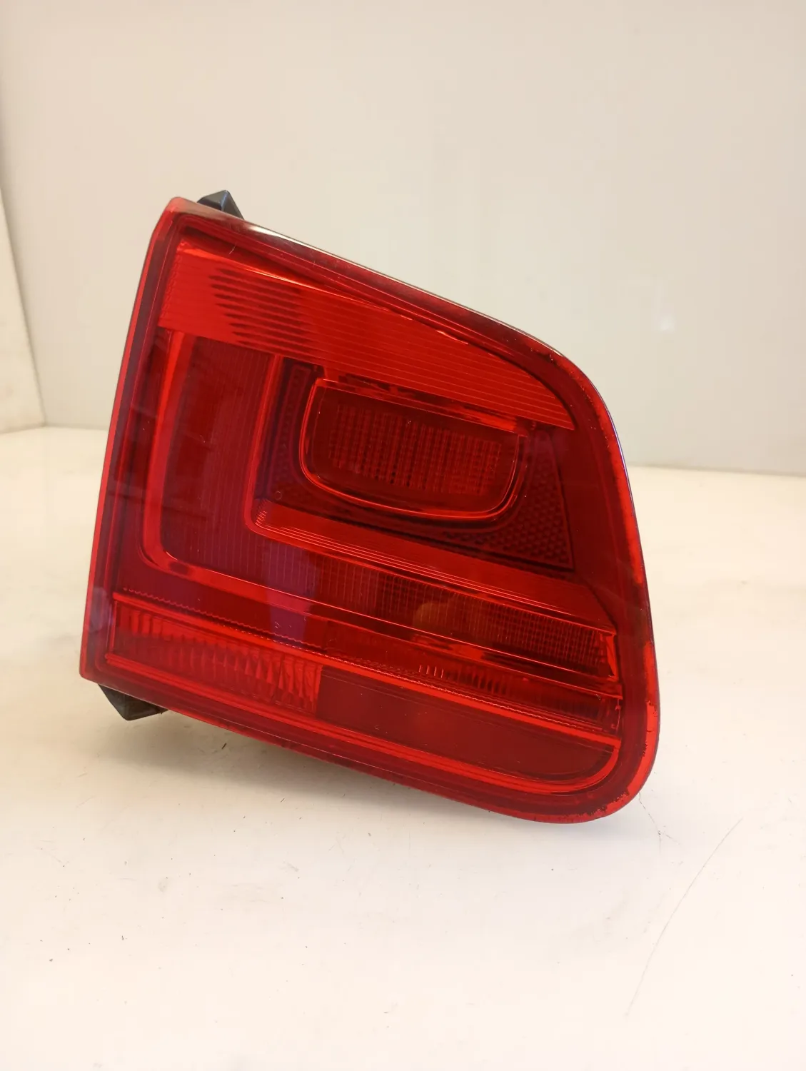 Faro posteriore int. sinistro Volkswagen Tiguan (2011 – 2016) 2.0 103 KW diesel 5N0945093J CFF
