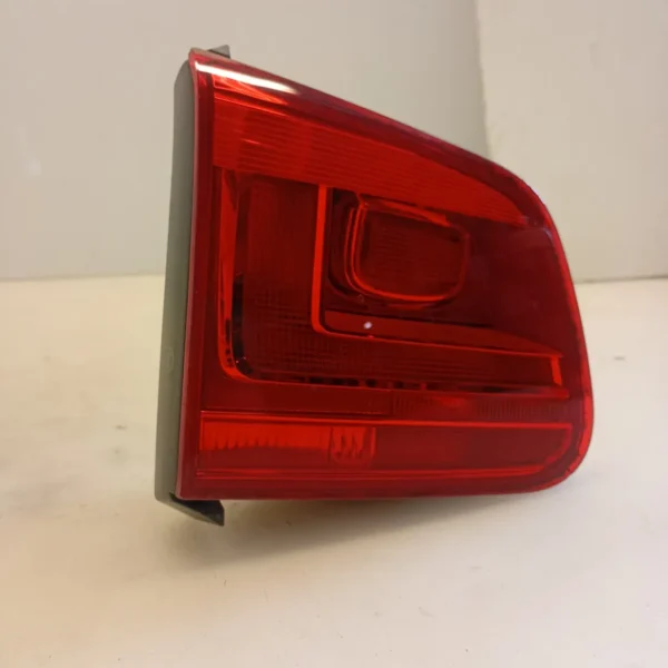Faro posteriore int. sinistro Volkswagen Tiguan (2011 – 2016) 2.0 103 KW diesel 5N0945093J CFF