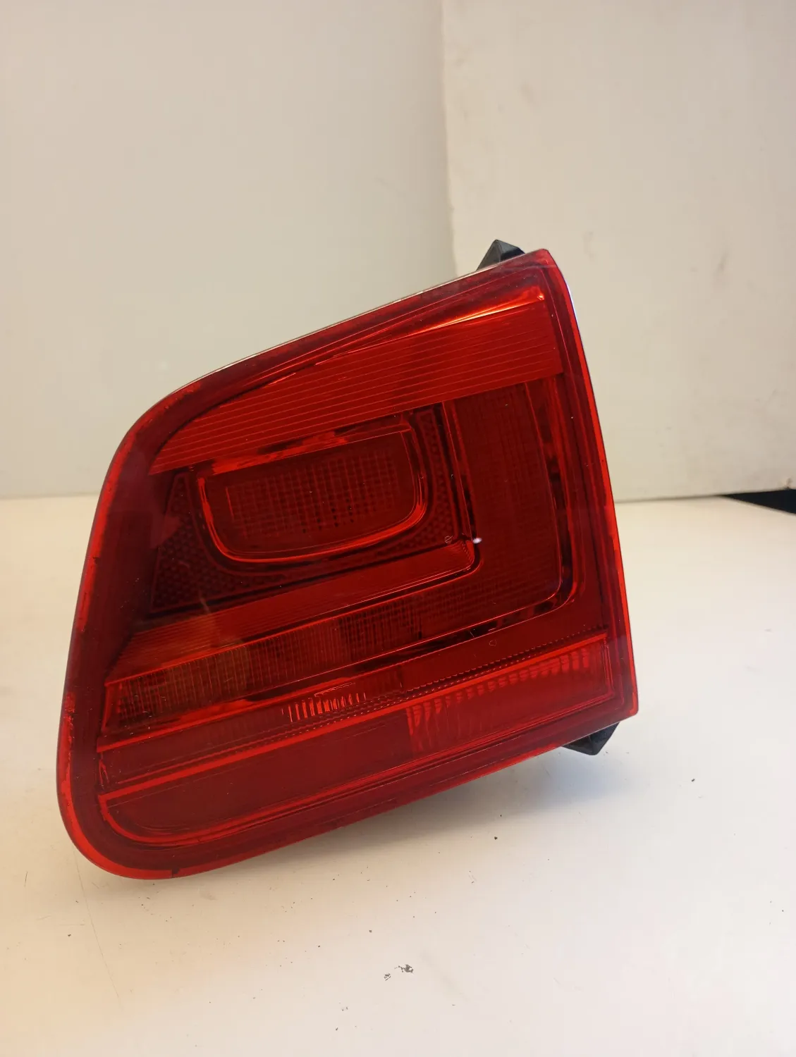 Faro posteriore int. destro Volkswagen Tiguan (2011 – 2016) 2.0 103 KW diesel 5N0945094J CFF
