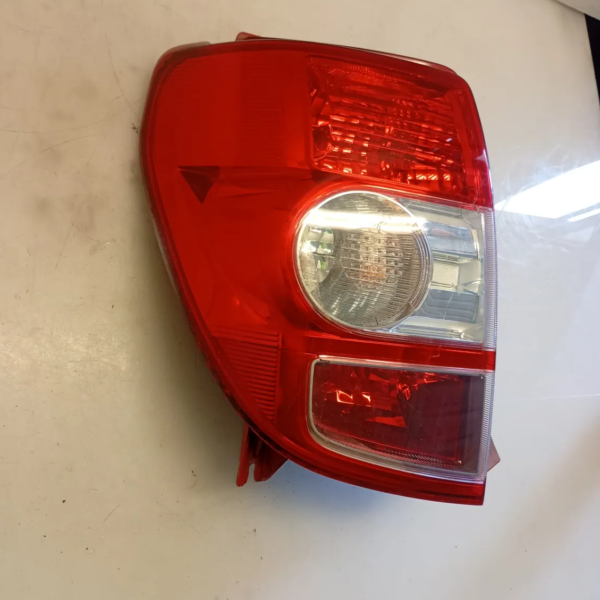 Faro posteriore sinistro Toyota Urban Cruiser (2009 – 2014) 1.3 74 KW benzina 8156152720 1NR FE