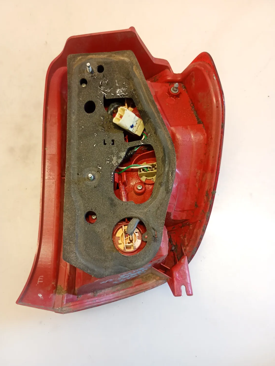 Faro posteriore sinistro Toyota Urban Cruiser (2009 – 2014) 1.3 74 KW benzina 8156152720 1NR FE