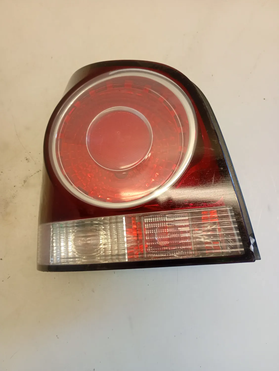 Faro posteriore sinistra Volkswagen Polo (2005 – oggi) 1.4 59 KW benzina 6Q6945095AB BUD