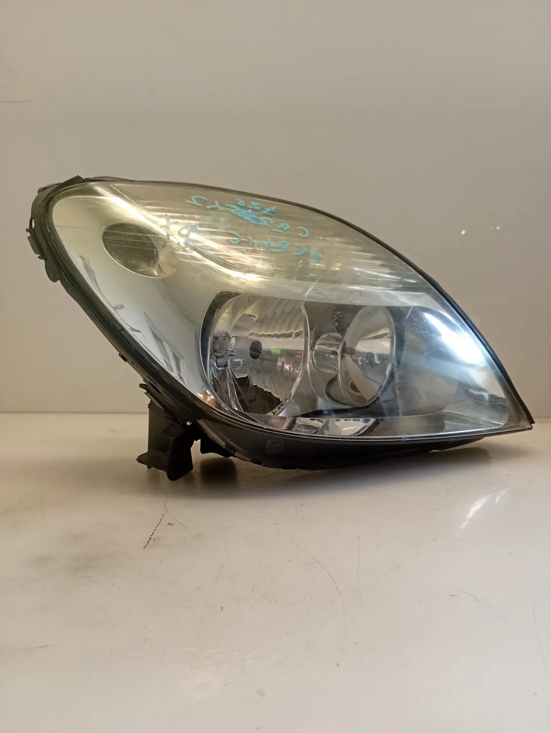 Faro ant. destro Renault Scenic (1999 – 2003) 1.4 70 KW benzina 7701047600 K4J C7