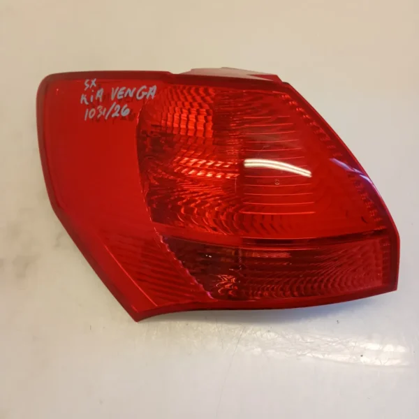 Faro posteriore est. sinistra Kia Venga (2010 – oggi) 1.4 66 KW diesel 924011P000 D4FC