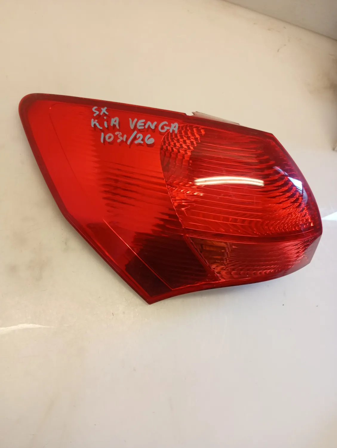 Faro posteriore est. sinistra Kia Venga (2010 – oggi) 1.4 66 KW diesel 924011P000 D4FC