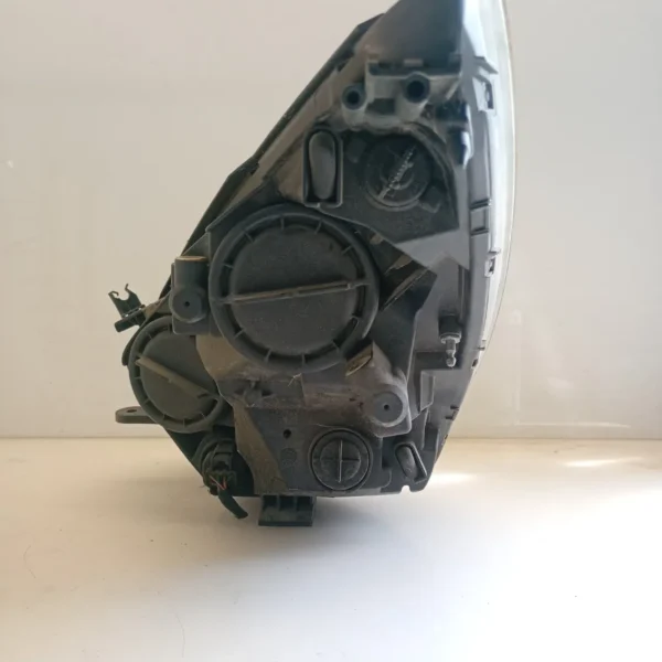 Faro ant. destro Kia Venga (2010 – oggi) 1.4 66 KW diesel 921021P000 D4FC