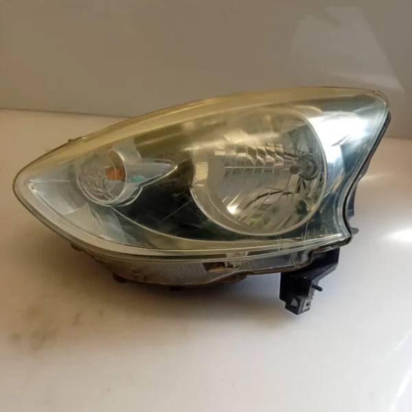 Faro ant. sinistro Nissan Micra (2010 – oggi) 1.2 59 KW benzina 260603HN1A HR12