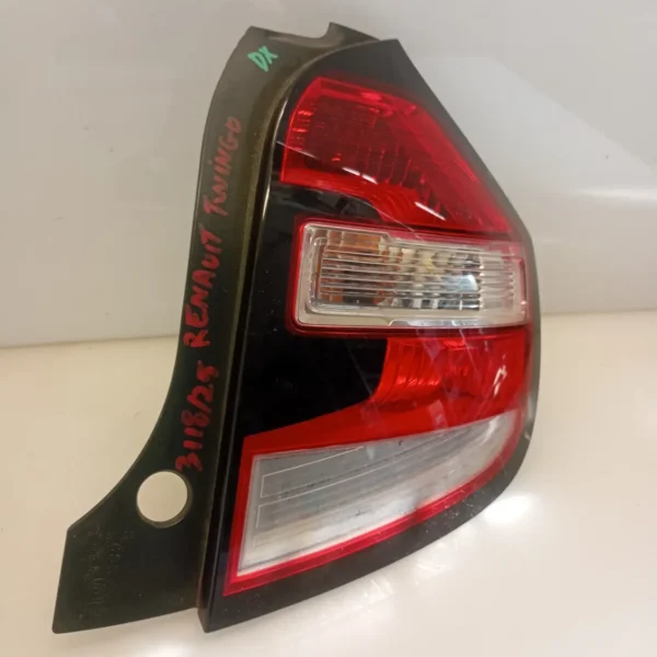 Faro posteriore destro Renault Twingo 3a Serie (2014 – 2019) 1.0 52 KW benzina 265501361R H4D A4