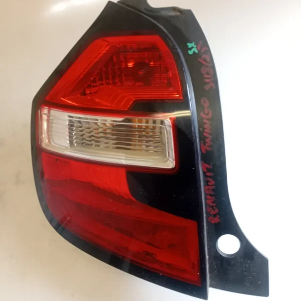 Faro posteriore sinistro Renault Twingo 3a Serie (2014 – 2019) 1.0 52 KW benzina 265555949R H4D A4