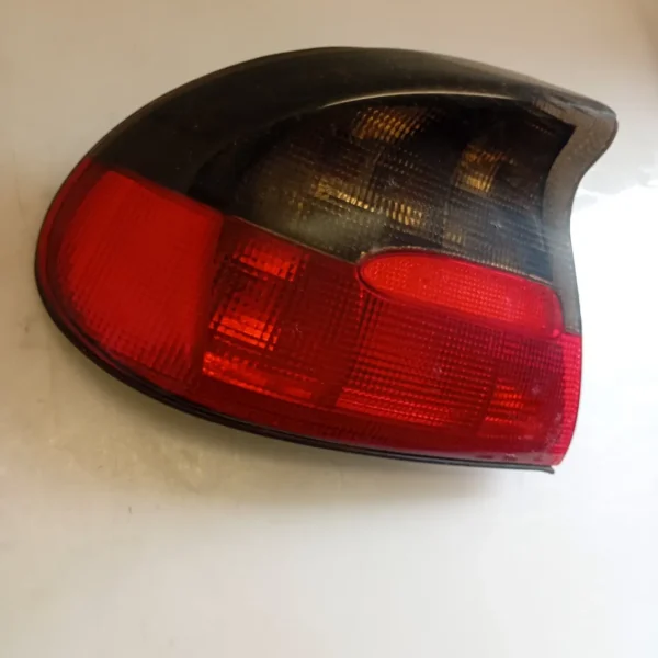 Faro posteriore sinistro Opel Tigra (1994 – 2000) 1.4 66 KW benzina 90510529 X14XE