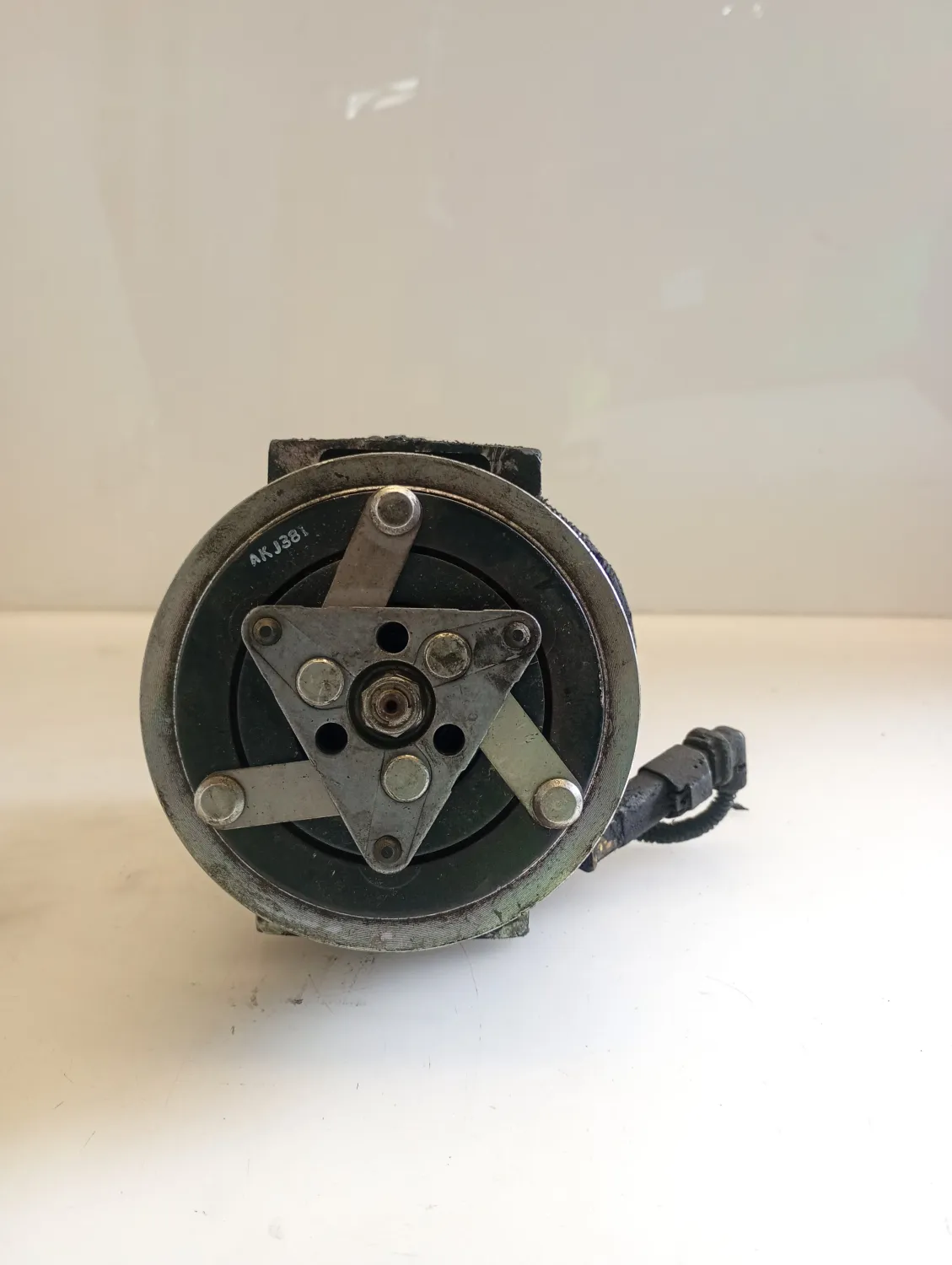 Compressore a/c Peugeot 308 (2011 – 2015) 1.6 68 KW diesel 9678656080 9H06
