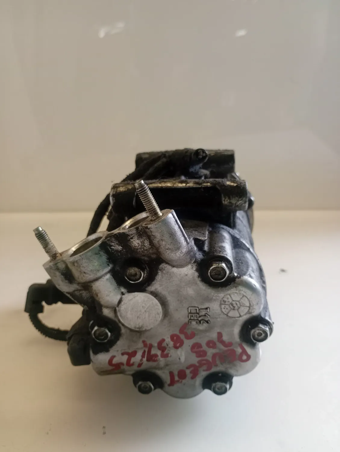 Compressore a/c Peugeot 308 (2011 – 2015) 1.6 68 KW diesel 9678656080 9H06