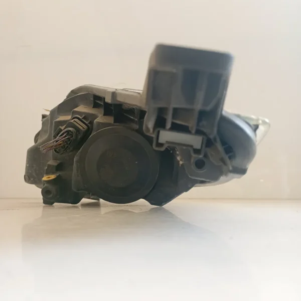 Faro ant. destro Ford Fiesta (2008 – 2013) 1.4 50 KW diesel 1740029 F6JD