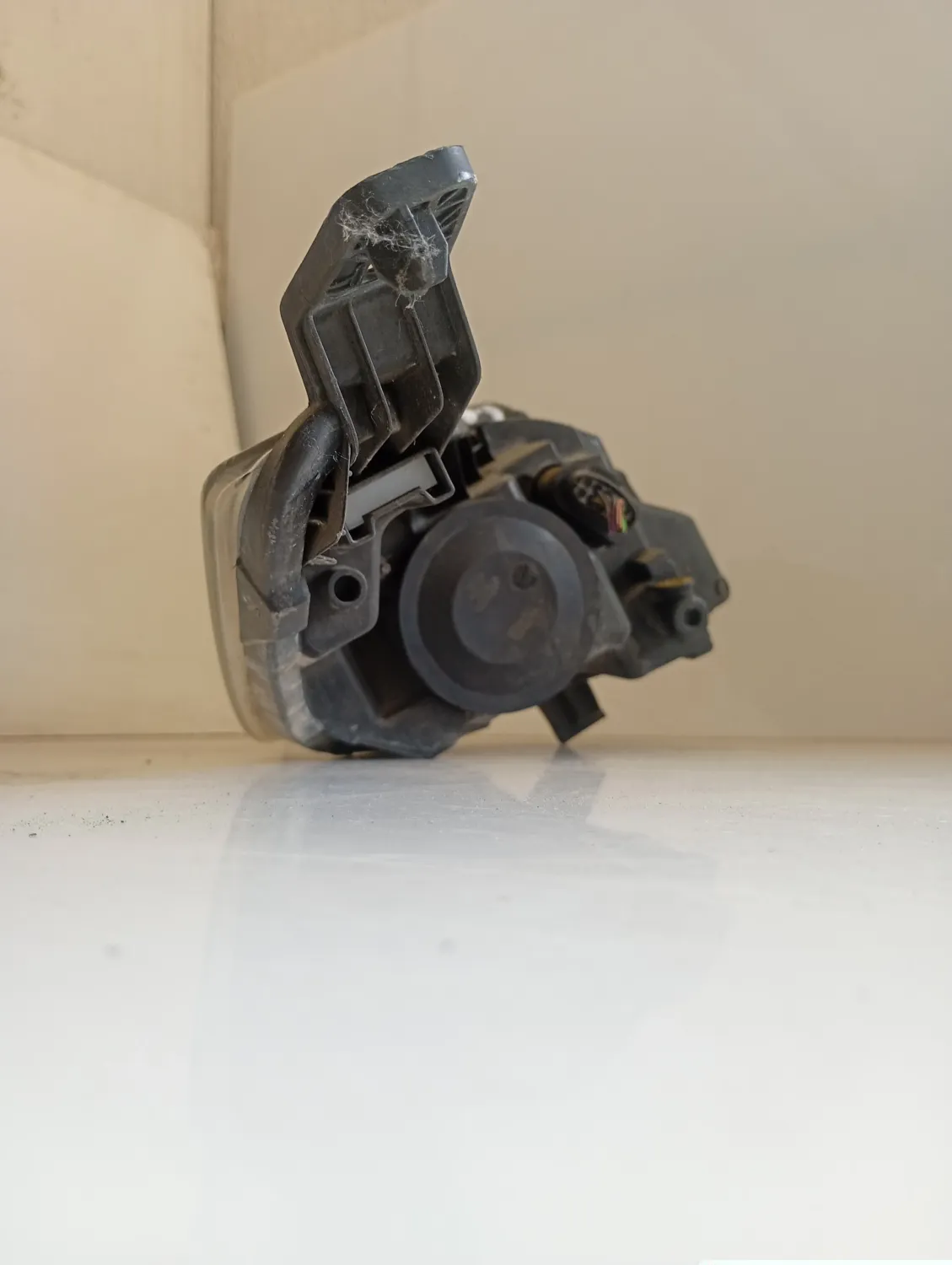 Faro ant. sinistro Ford Fiesta (2008 – 2013) 1.4 50 KW diesel 1740028 F6JD