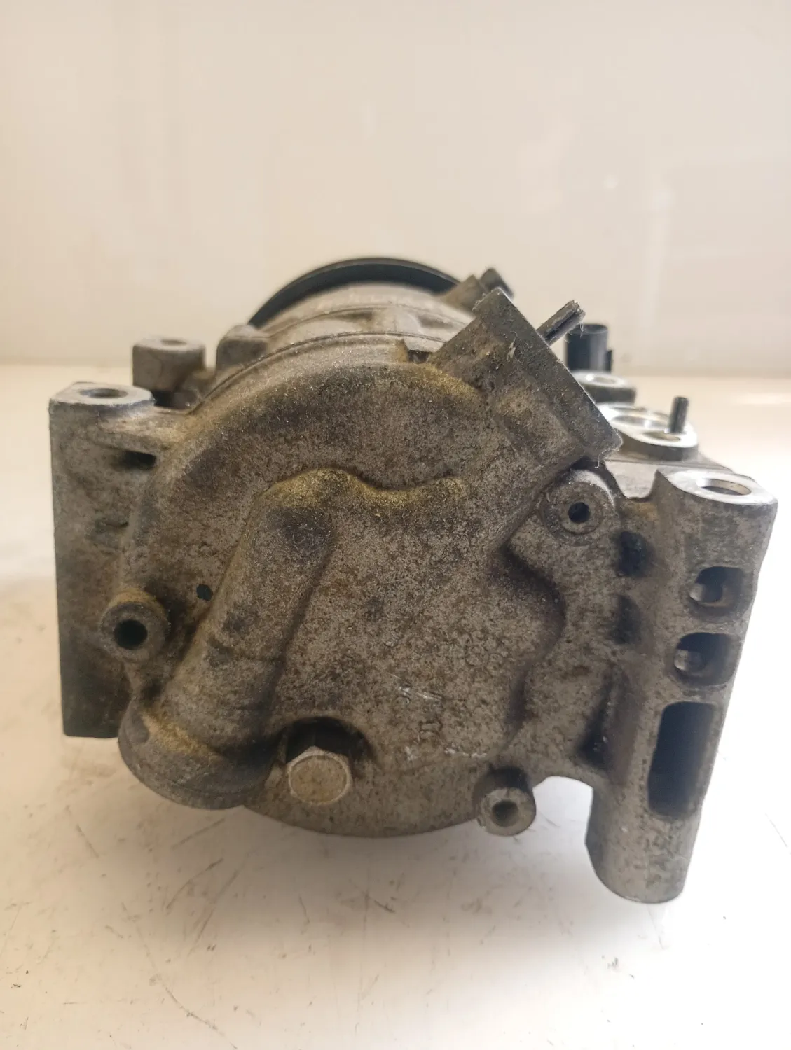 Compressore a/c Hyundai I30 (2007 – 2012) 1.4 80 KW benzina 977012H040 G4FA