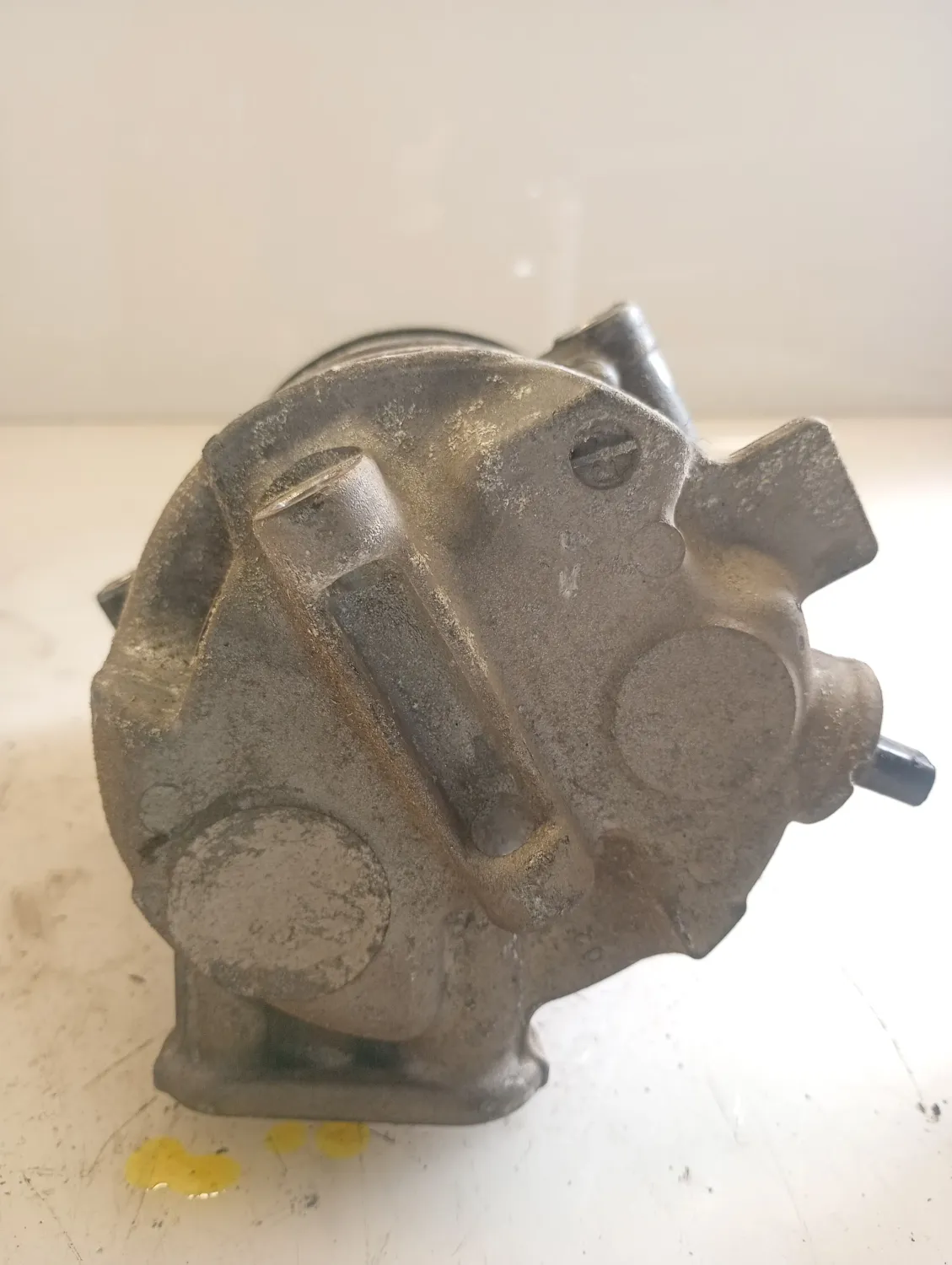 Compressore a/c Opel Corsa (2011 – 2015) 1.2 63 KW benzina 95526768 A12XER