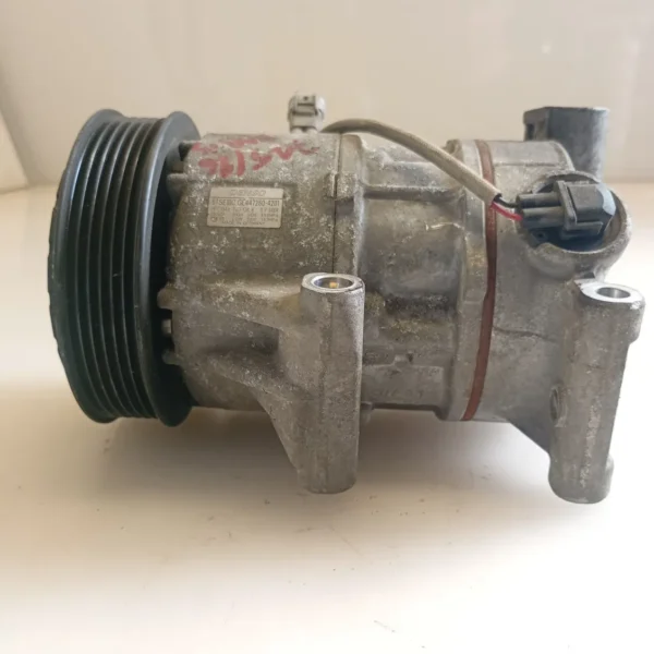 Compressore a/c Toyota Yaris (2011 – 2015) 1.4 66 KW diesel 883100D410 1ND TV