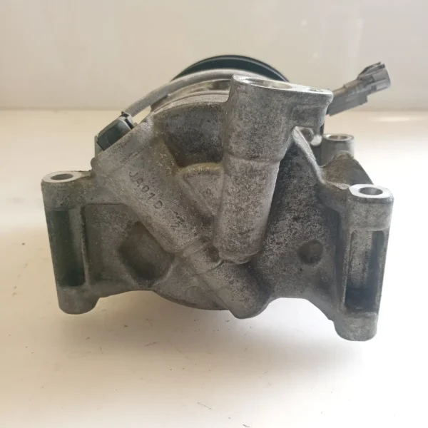 Compressore a/c Toyota Yaris (2011 – 2015) 1.4 66 KW diesel 883100D410 1ND TV